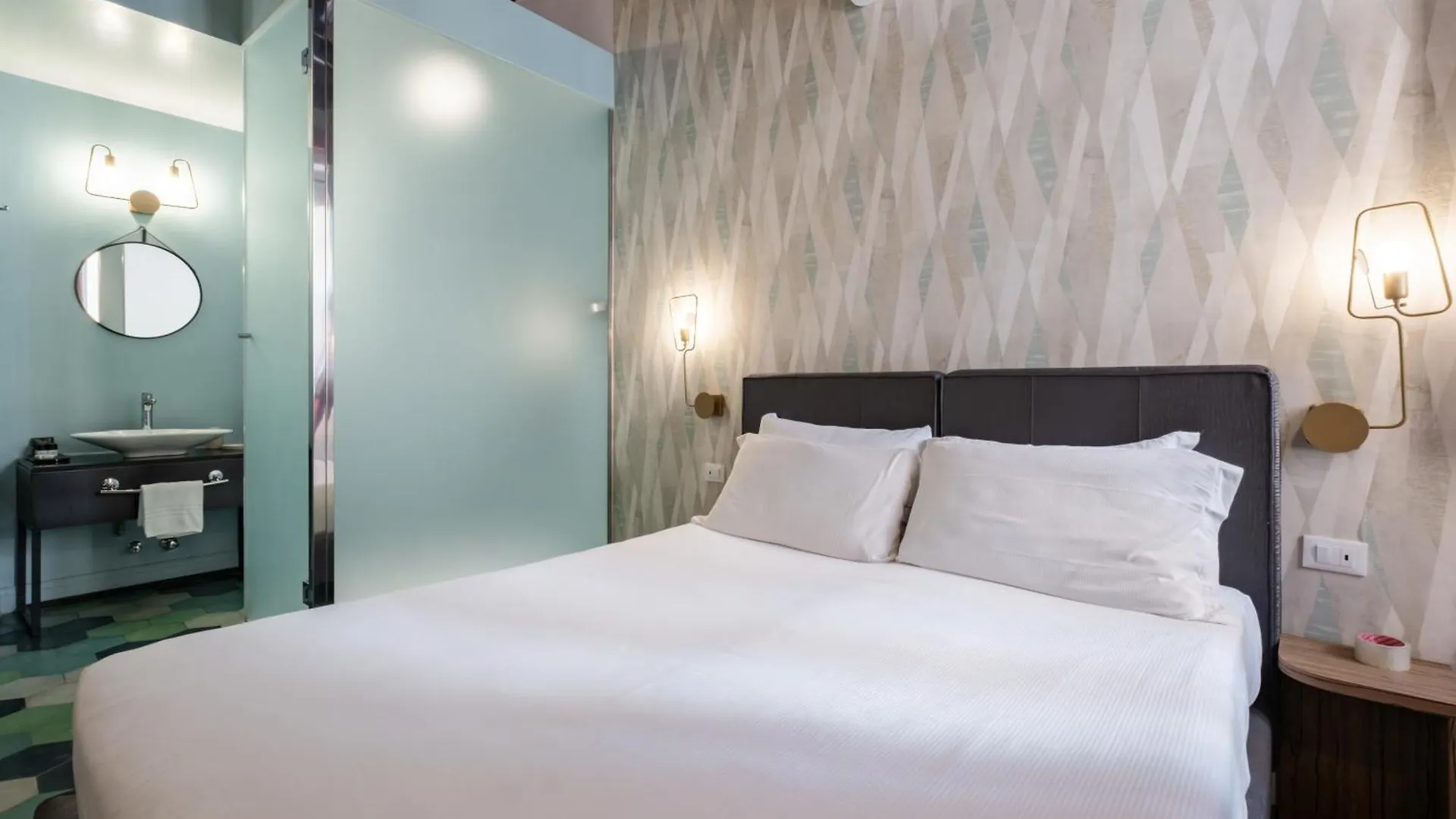 19 Steps Trevi Hotel Rom